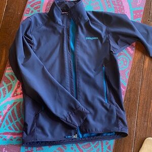 Patagonia men’s small jacket great condition